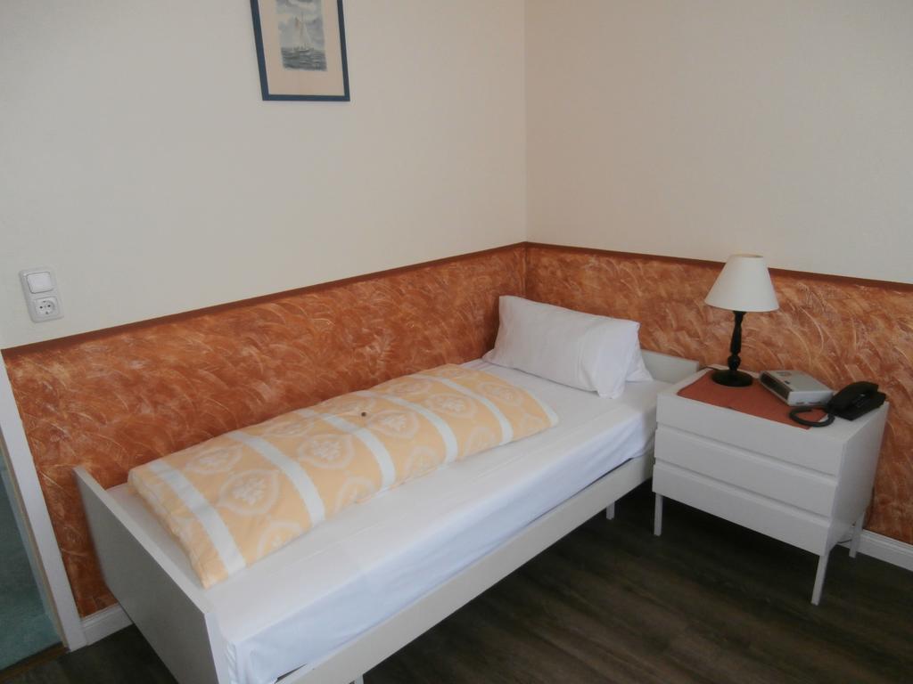Hotel Hasselbarth Burg auf Fehmarn Δωμάτιο φωτογραφία