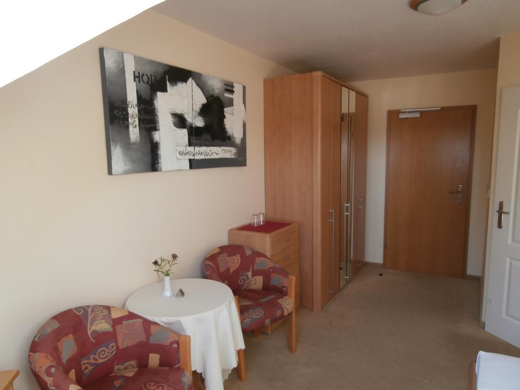 Hotel Hasselbarth Burg auf Fehmarn Δωμάτιο φωτογραφία