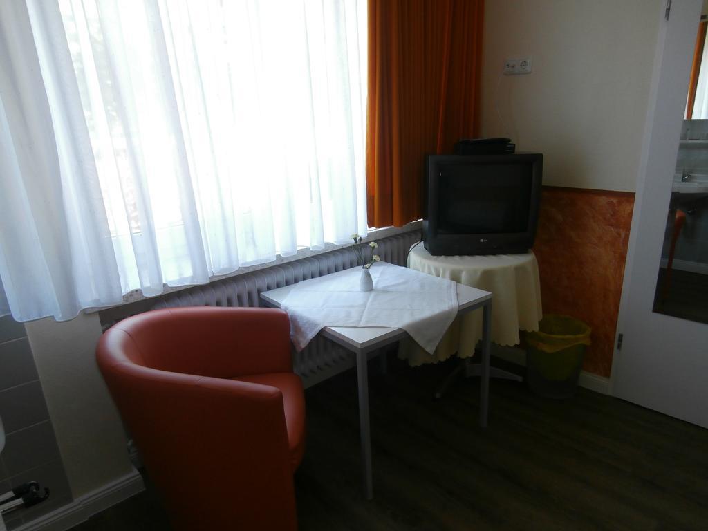Hotel Hasselbarth Burg auf Fehmarn Δωμάτιο φωτογραφία